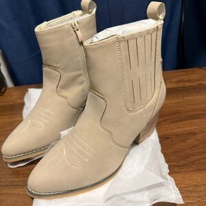 NIB- Beige Western Ankle Boots Size 5
